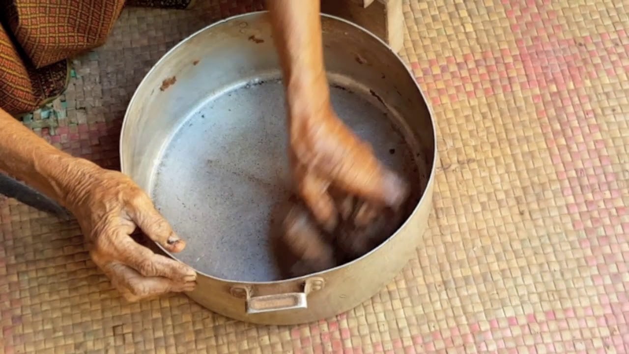 The Quiet Craft of Khmer Incense: A Morning in Siem Reap's Incense Village